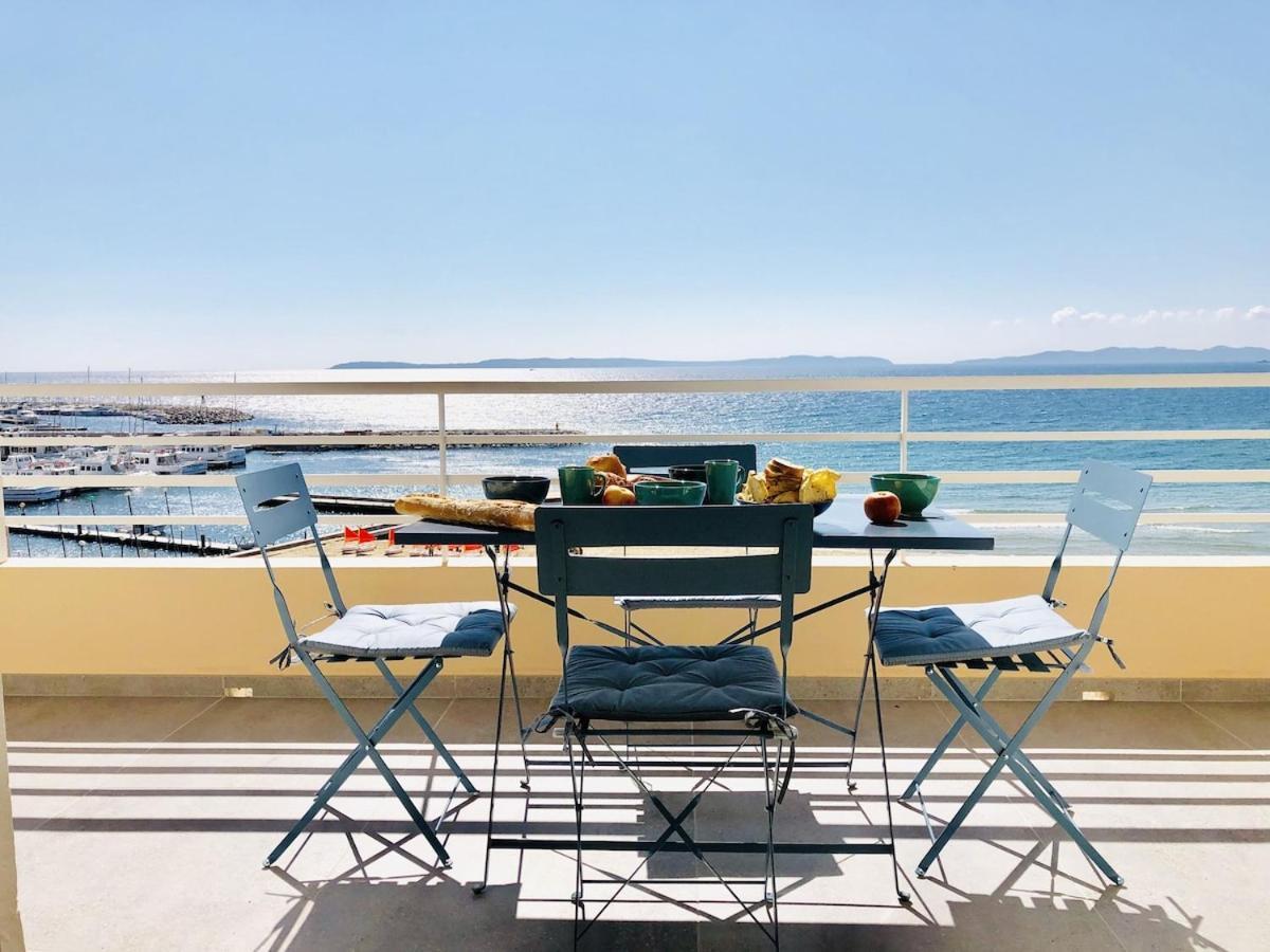 T3 Front De Mer Dernier Etage Vue Mer Petit Havre De Paix Pour Vos Vacances Emplacement Unique Vue Mer Panoramique A 180 Degres Pour Ce T3 En Face De La Plage Front De Mer Vue Sur Les Iles 5 Et Dernier Etage Avec Ascenseur Le Lavandou Luaran gambar